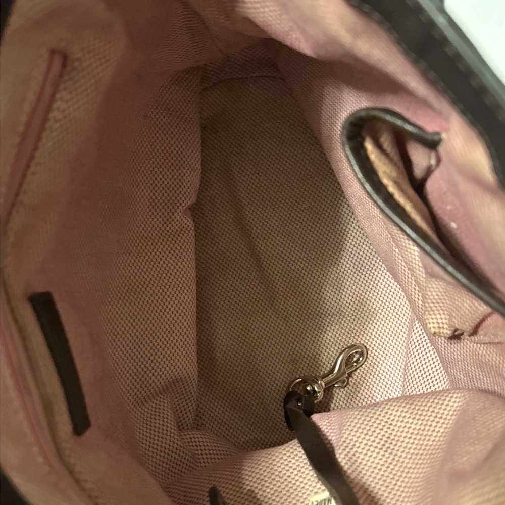 Vintage Dooney & Bourke Bucket Bag Coated Canvas Heart Charm Double Handle - Picture 7 of 7